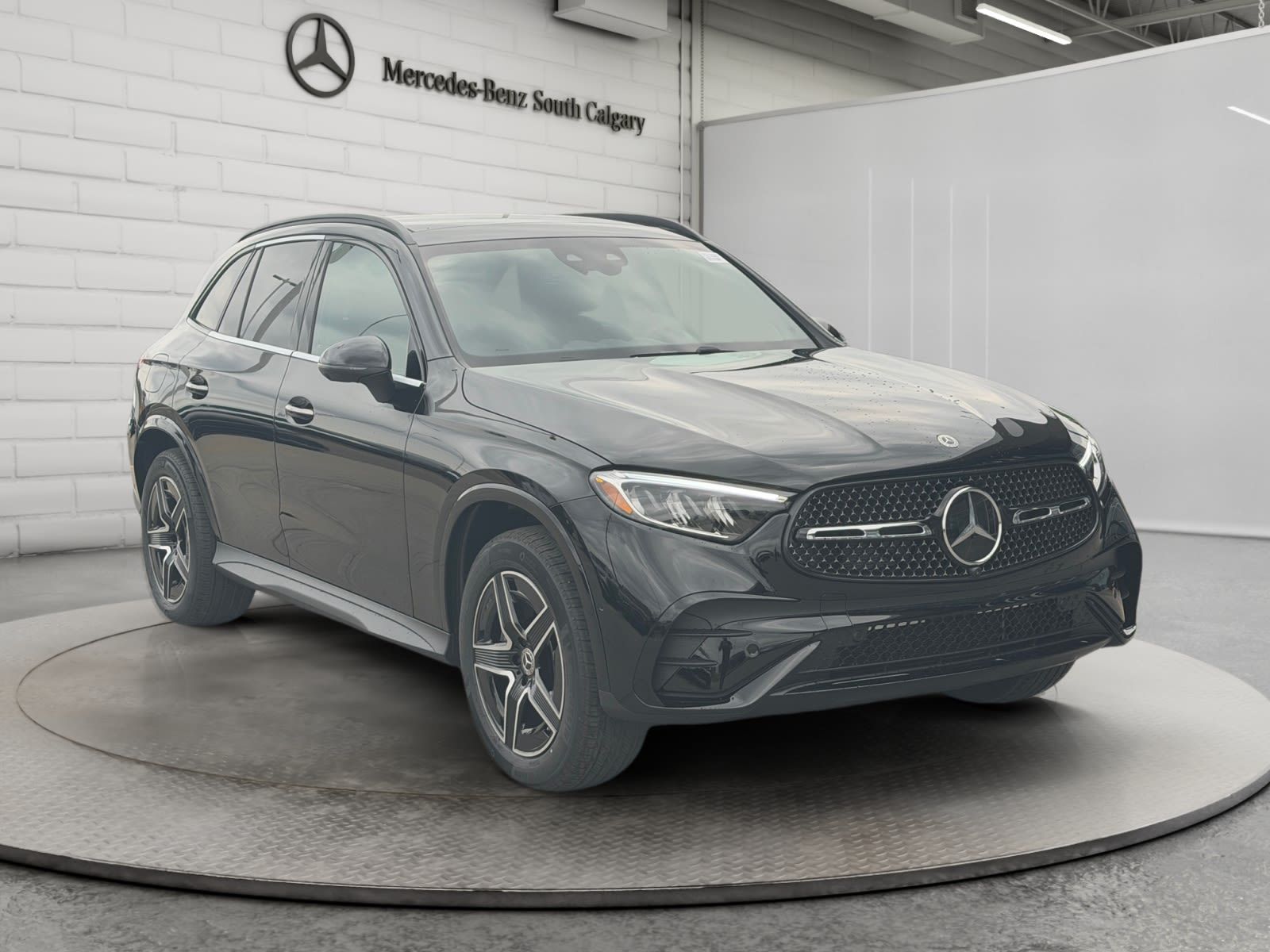 Photo 2027 Mercedes-Benz GLC 300 4MATIC SUV #3