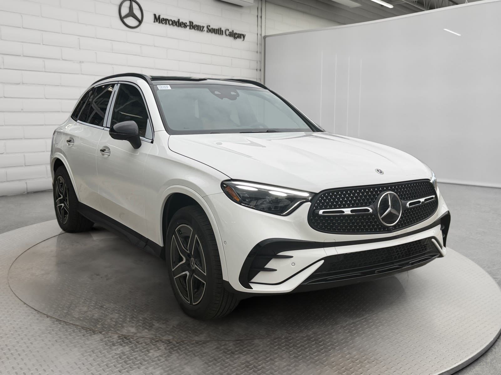Photo 2027 Mercedes-Benz GLC 300 4MATIC SUV #3