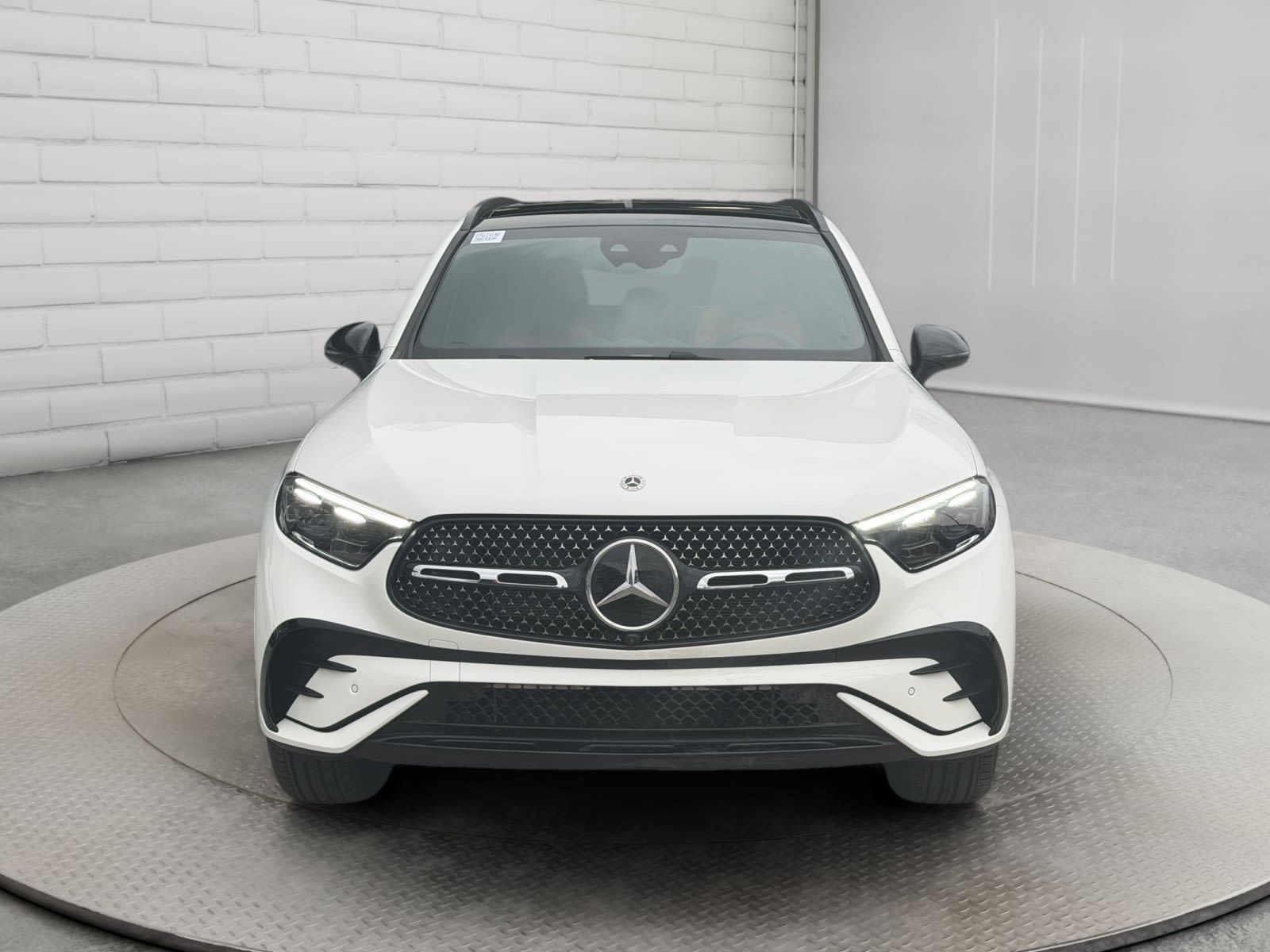 Photo 2027 Mercedes-Benz GLC 300 4MATIC SUV #2