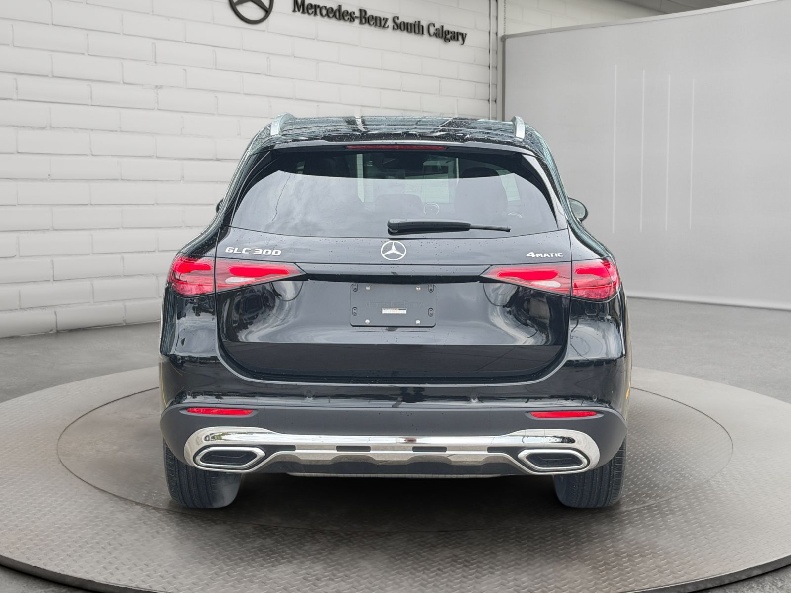 Photo 2027 Mercedes-Benz GLC 300 4MATIC SUV #6