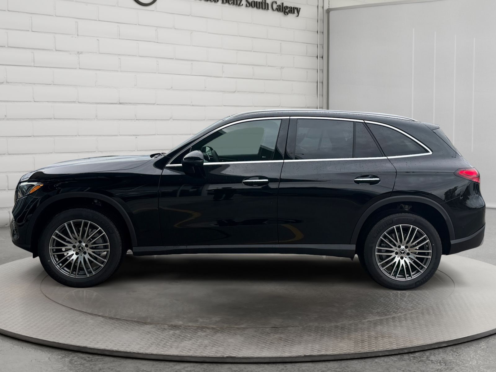 Photo 2027 Mercedes-Benz GLC 300 4MATIC SUV #8