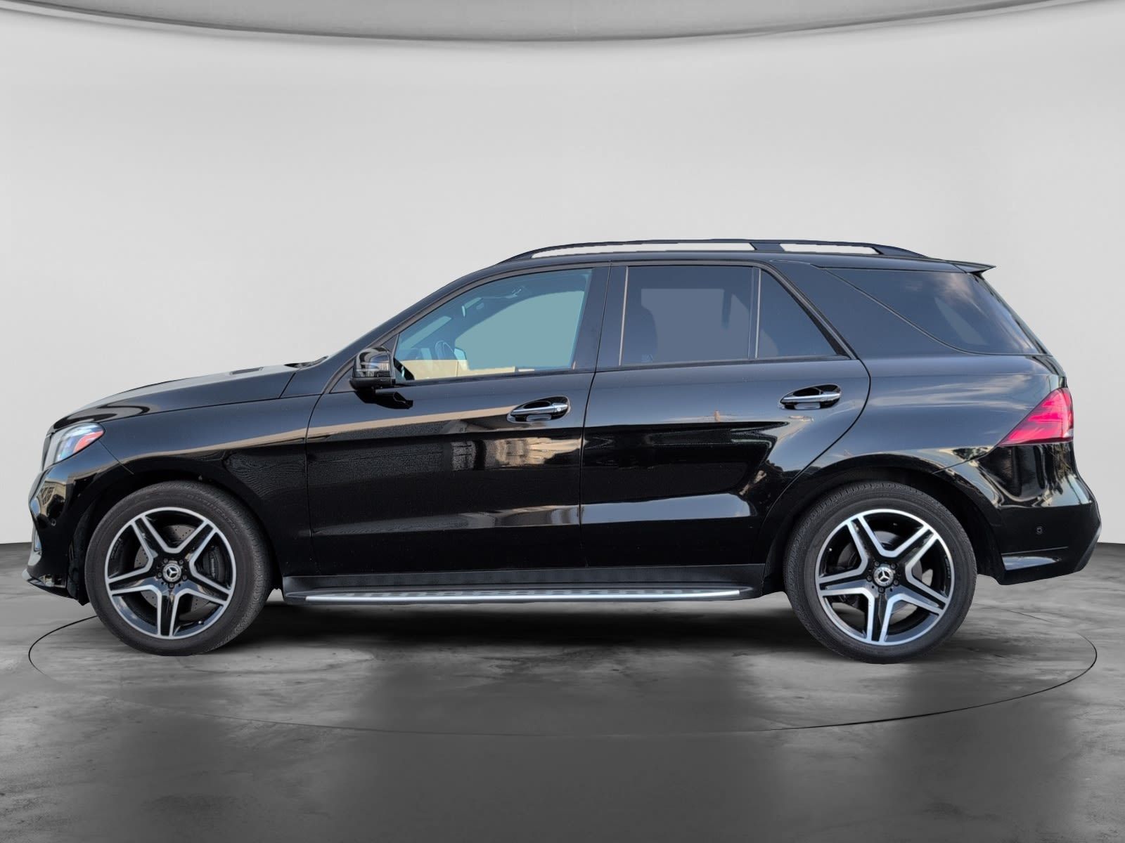 Photo 2018 Mercedes-Benz GLE GLE 400 #7