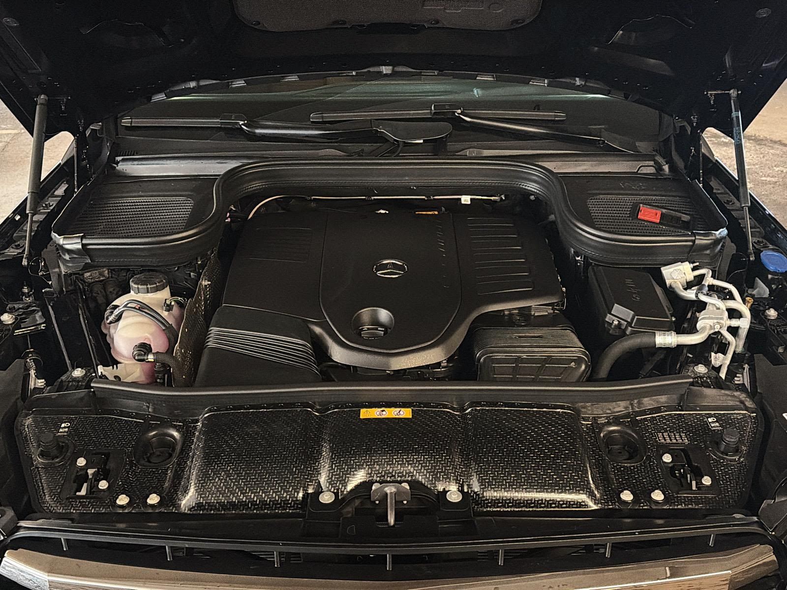 Photo 2026 Mercedes-Benz GLS 450 4MATIC SUV #8