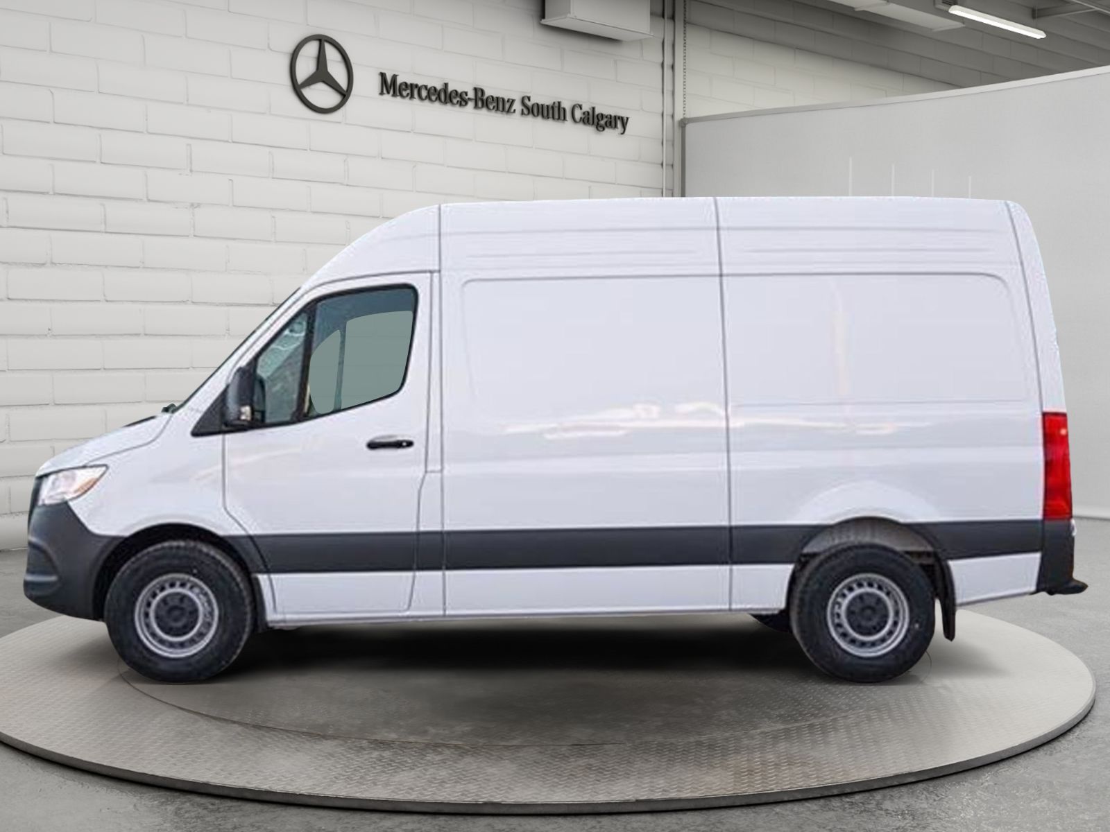 Photo 2025 Mercedes-Benz Sprinter 2500 144 Wheelbase Standard Roof RWD #3