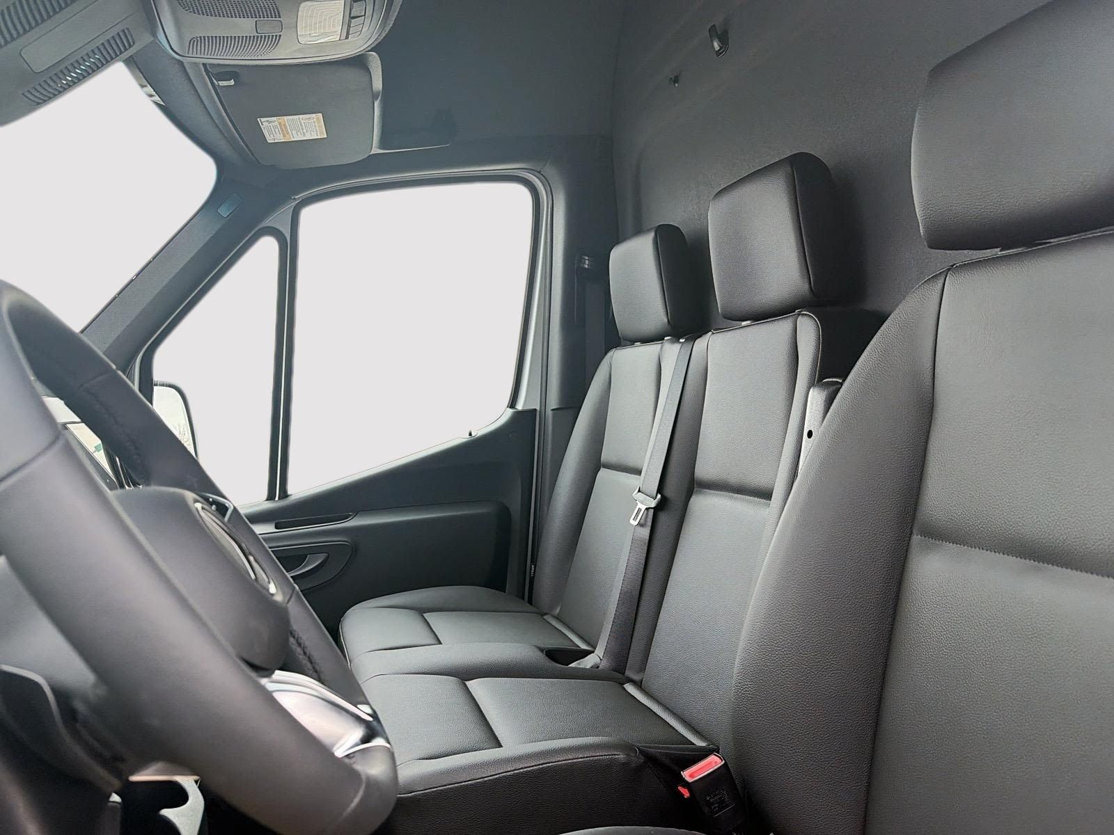 Photo 2026 Mercedes-Benz Sprinter Crew Van High Roof 4-Cyl Diesel HO #7