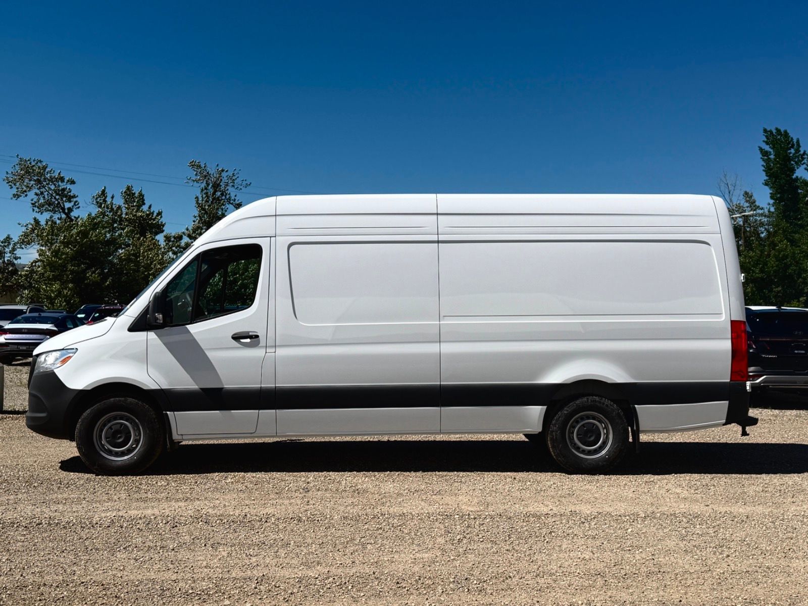 Photo 2026 Mercedes-Benz Sprinter 2500 170 Wheelbase High Roof RWD #3