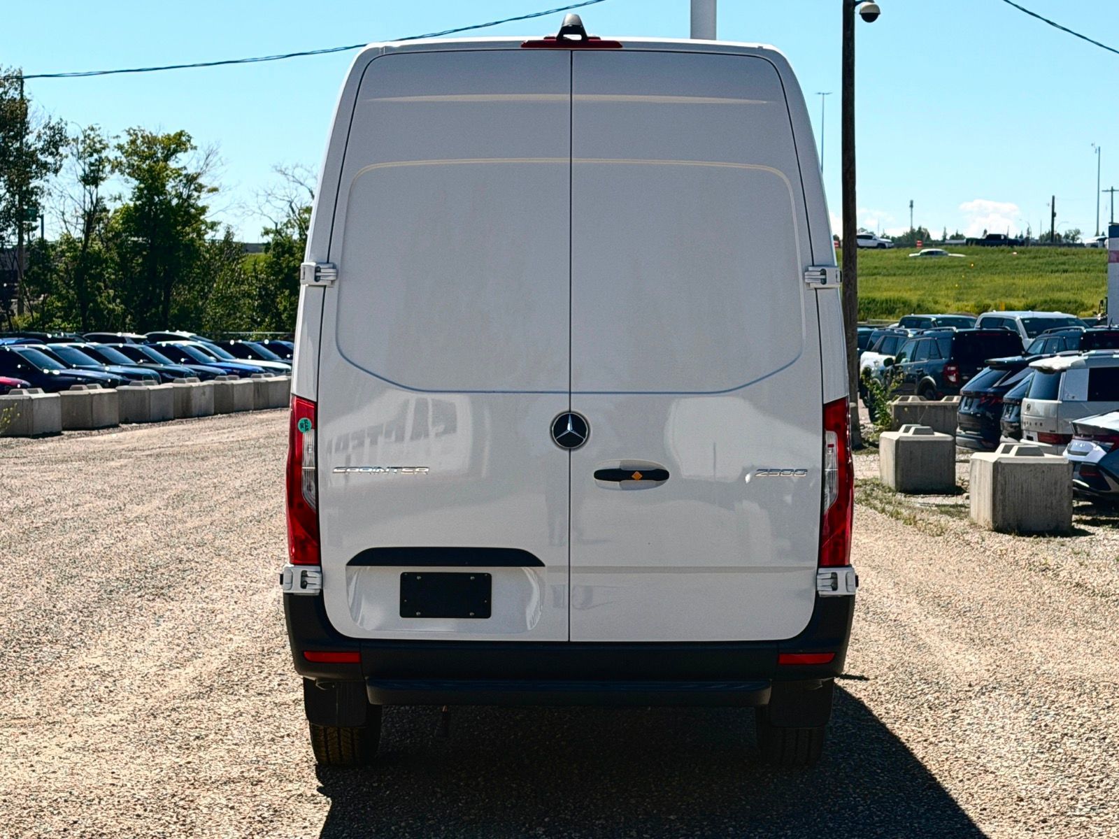 Photo 2026 Mercedes-Benz Sprinter 2500 170 Wheelbase High Roof RWD #5