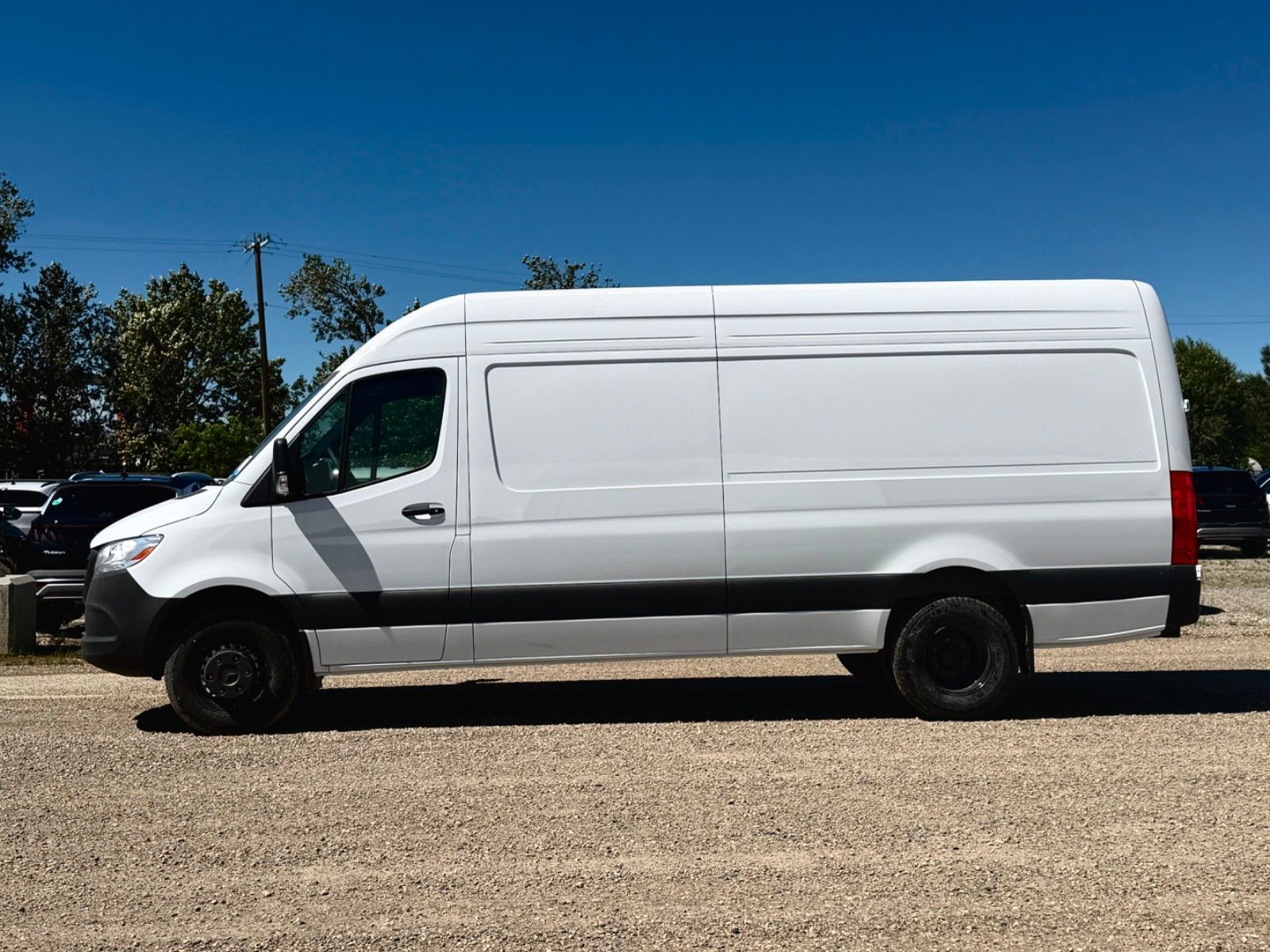 Photo 2026 Mercedes-Benz Sprinter 2500 170 Wheelbase High Roof RWD #3