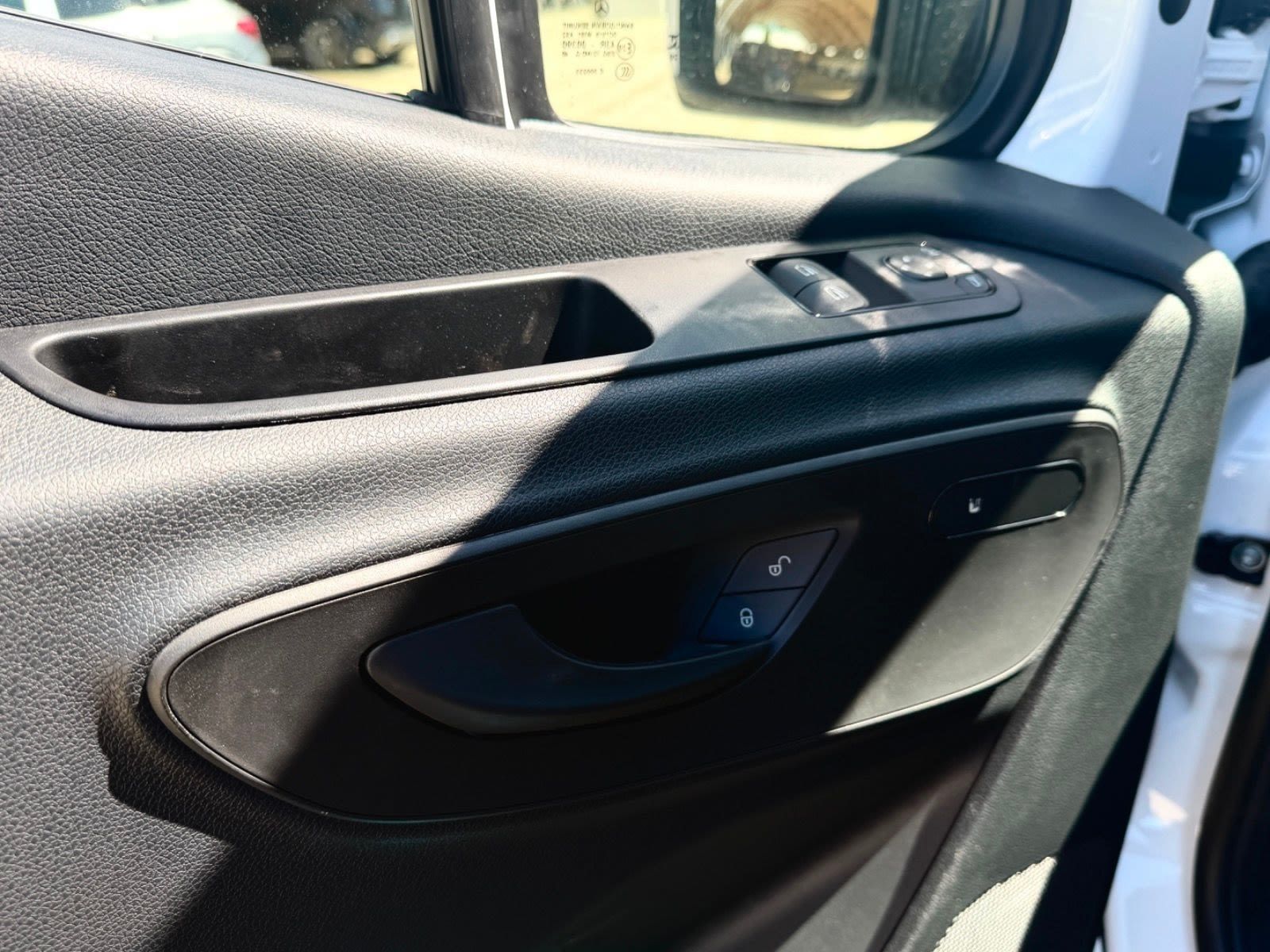 Photo 2026 Mercedes-Benz Sprinter 2500 144 Wheelbase Standard Roof RWD #8