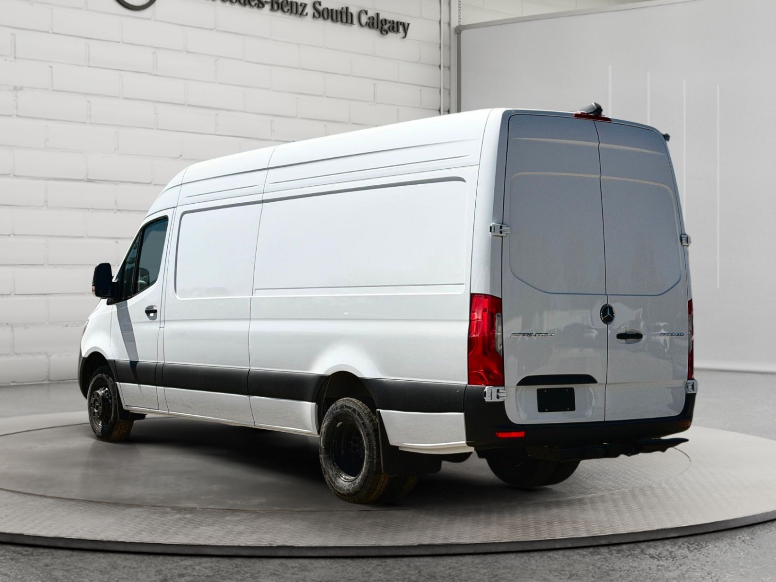 Photo 2026 Mercedes-Benz Sprinter 2500 170 Wheelbase High Roof RWD #4