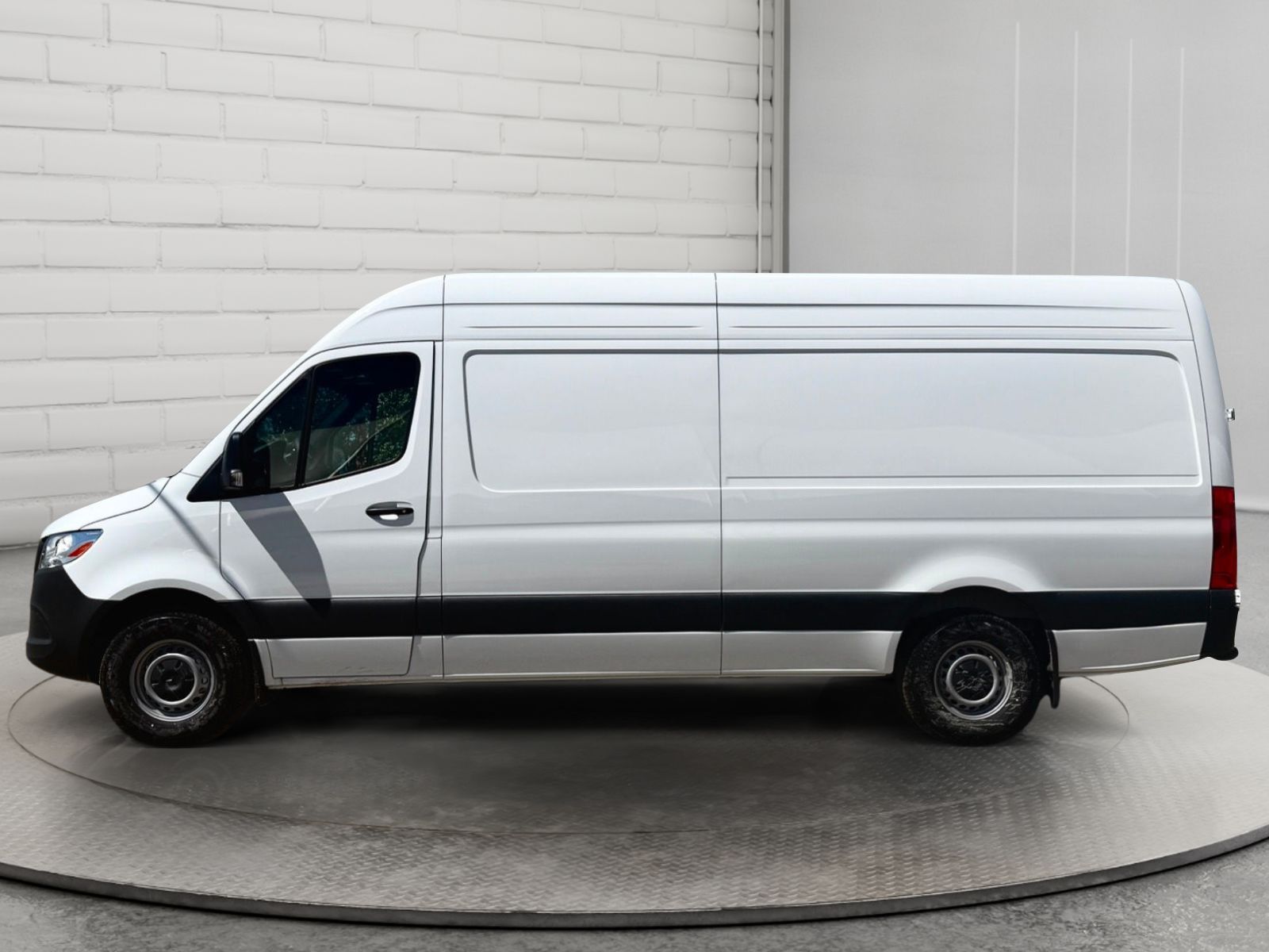 Photo 2026 Mercedes-Benz Sprinter 2500 170 Wheelbase High Roof RWD #3
