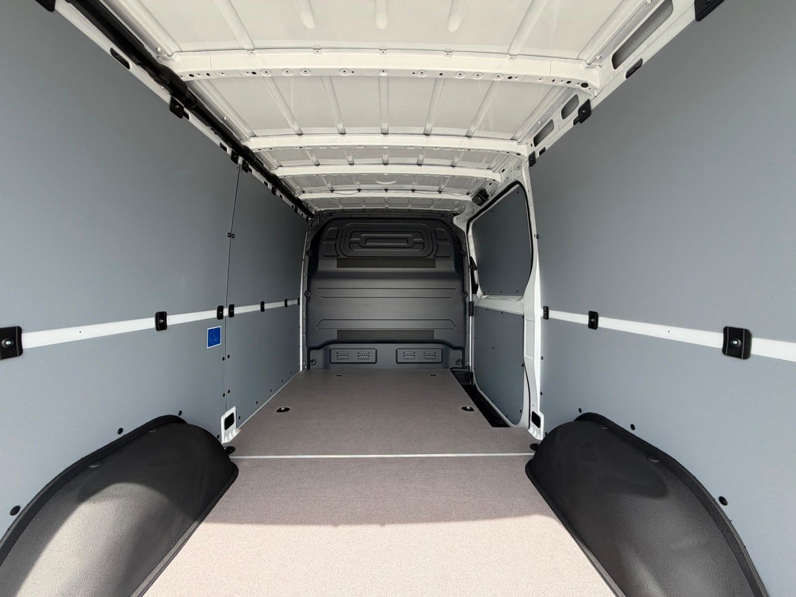 Photo 2026 Mercedes-Benz Sprinter 2500 144 Wheelbase Standard Roof RWD #6