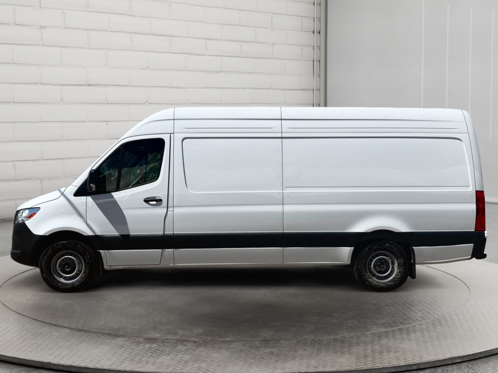 Photo 2026 Mercedes-Benz Sprinter 2500 170 Wheelbase High Roof RWD #3