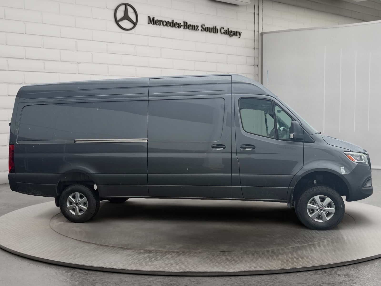 Photo 2026 Mercedes-Benz Sprinter 2500 170 Wheelbase High Roof AWD #4