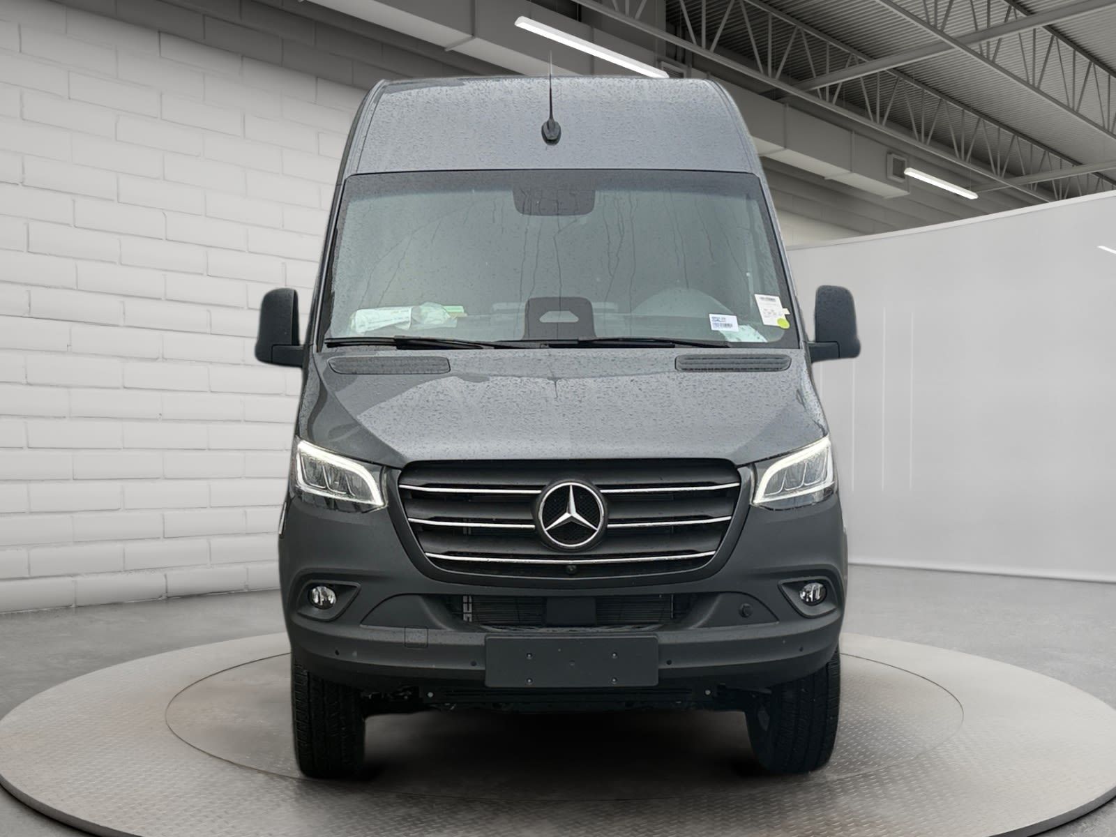 Photo 2026 Mercedes-Benz Sprinter 2500 170 Wheelbase High Roof AWD #2