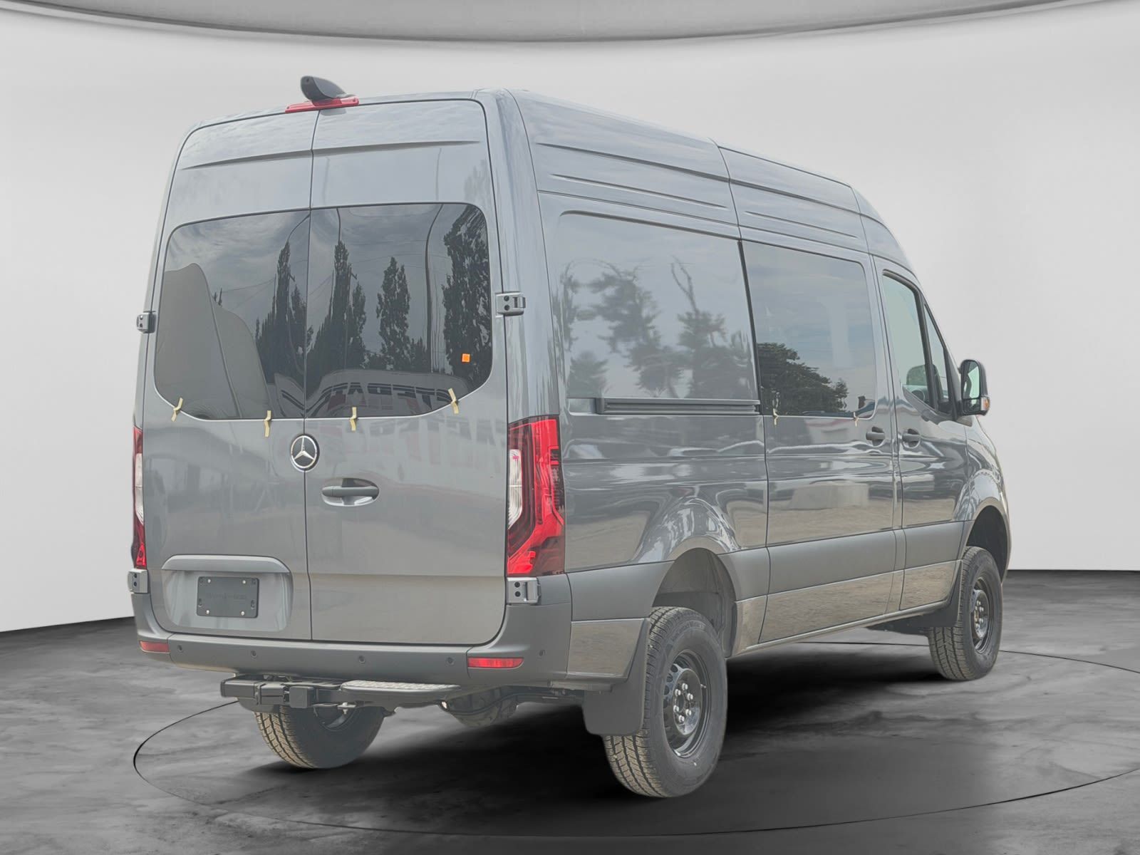 Photo 2026 Mercedes-Benz Sprinter 2500 144 Wheelbase Standard Roof AWD #5