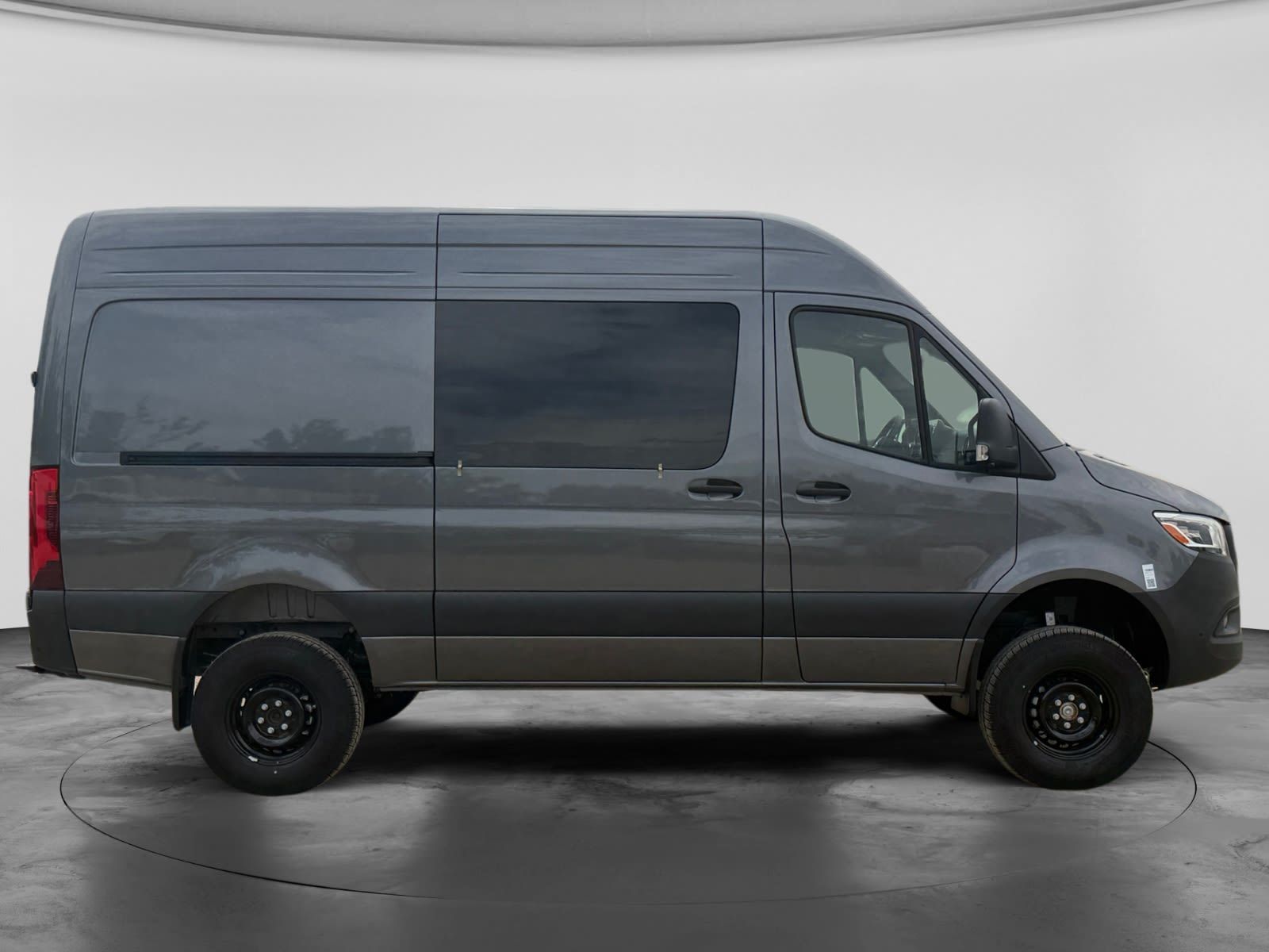 Photo 2026 Mercedes-Benz Sprinter 2500 144 Wheelbase Standard Roof AWD #4
