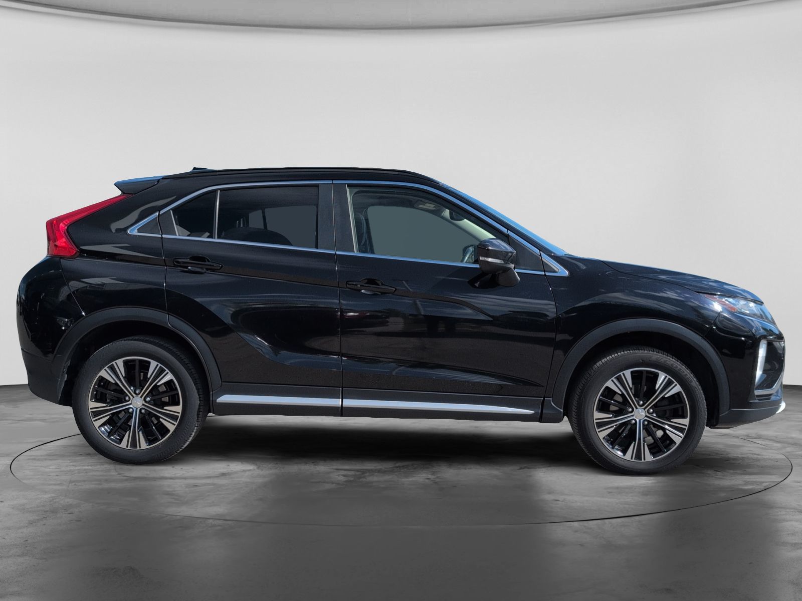 Photo 2018 Mitsubishi Eclipse Cross GT #4