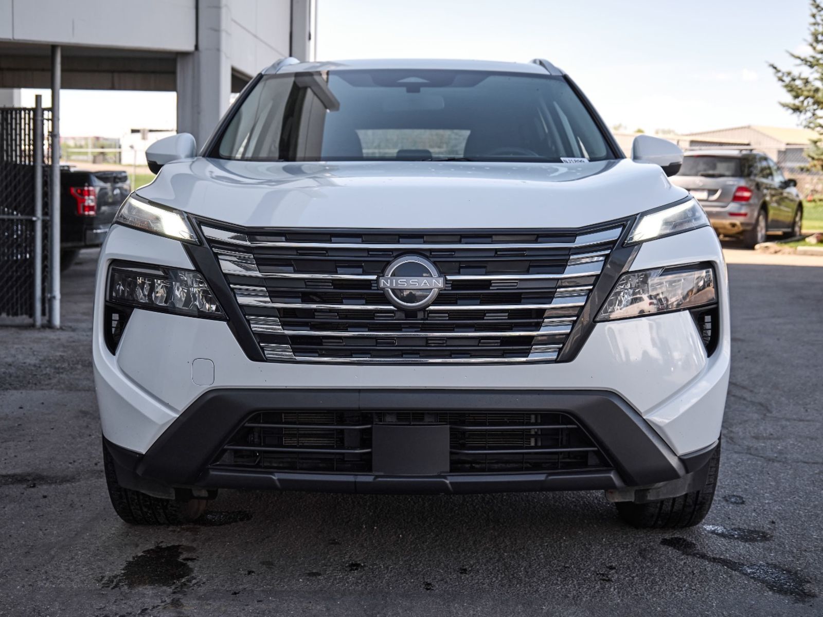 2025 Nissan Rogue SV Moonroof