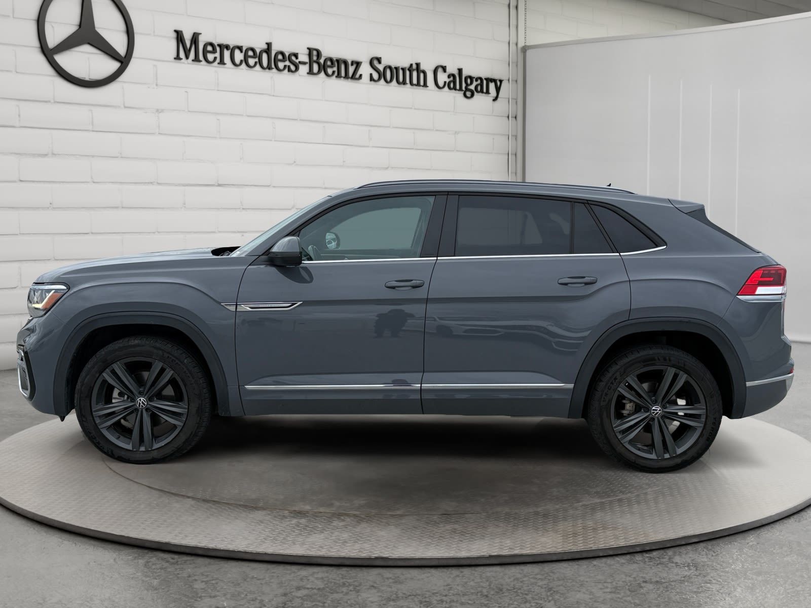 Photo 2021 Volkswagen Atlas Cross Sport 3.6L V6 SE w/Technology R-Line #8
