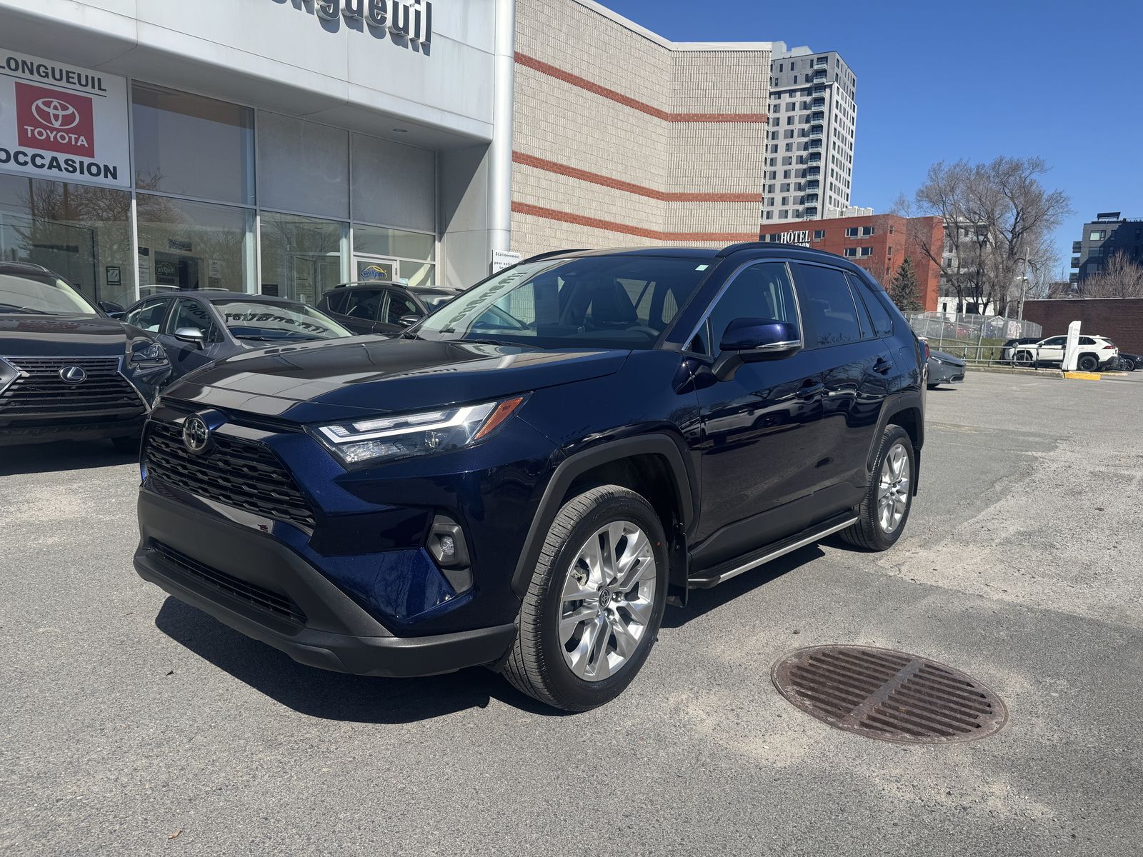 2025 Toyota RAV4 XLE
