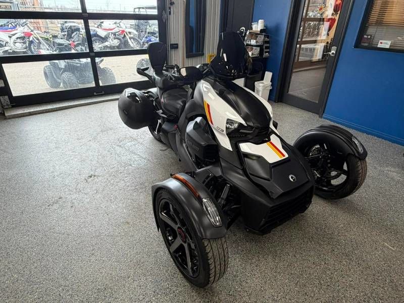 2023 Can Am RYKER 900