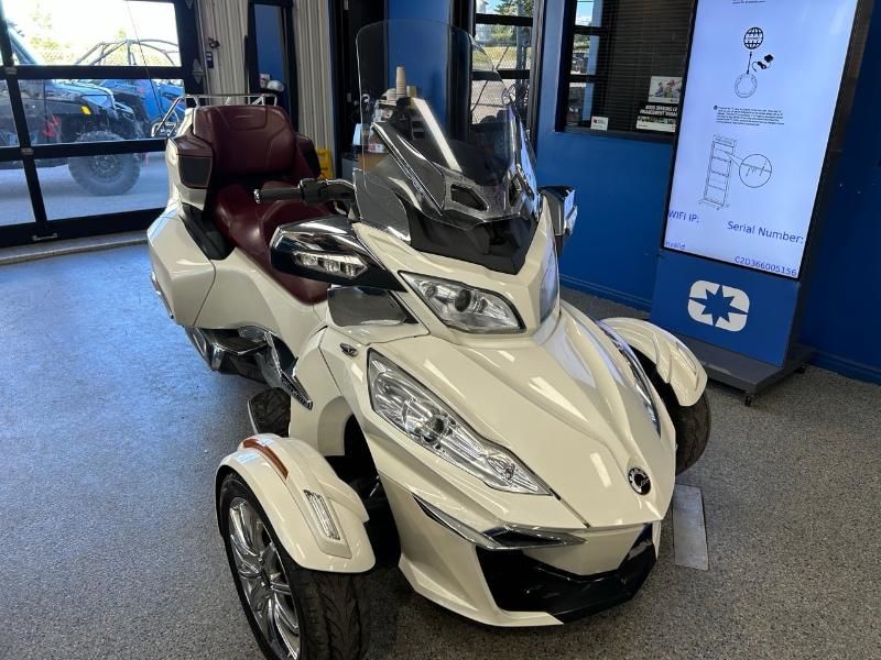 2014 Can Am SPYDER RT LIMITED