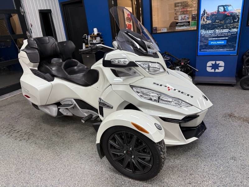 Can Am SPYDER RT  2014