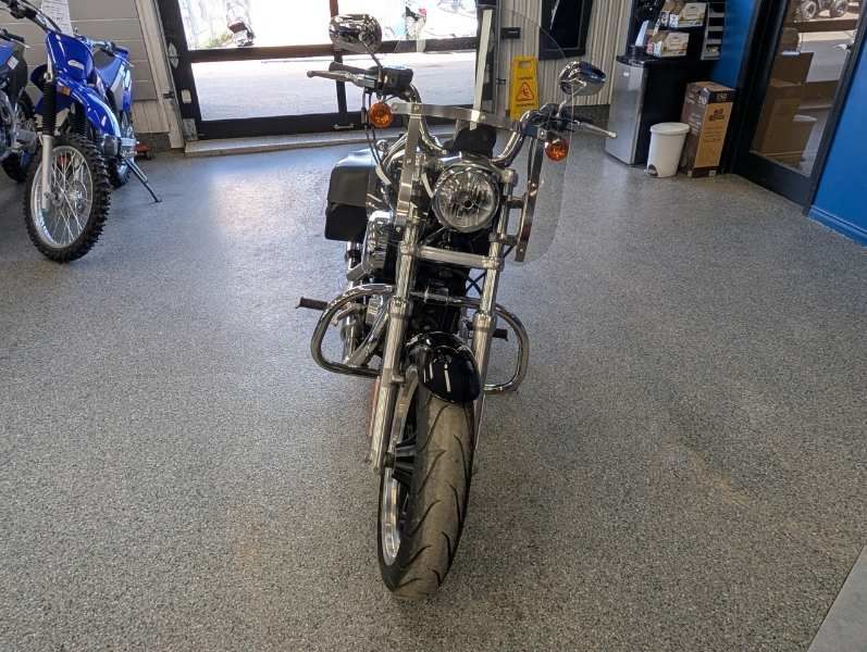 HARLEY DAVIDSON SPORTSTER SUPERLOW  2013