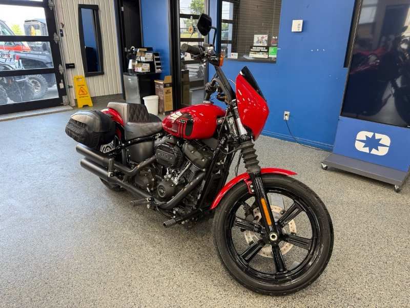 2023 HARLEY DAVIDSON Street Bob FXBBS