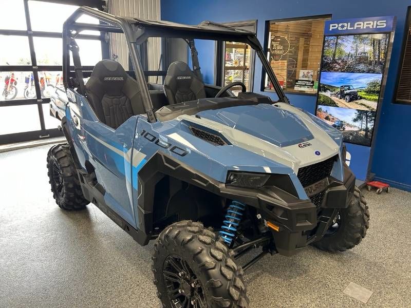 Polaris GENERAL 1000 PREMIUM  2025