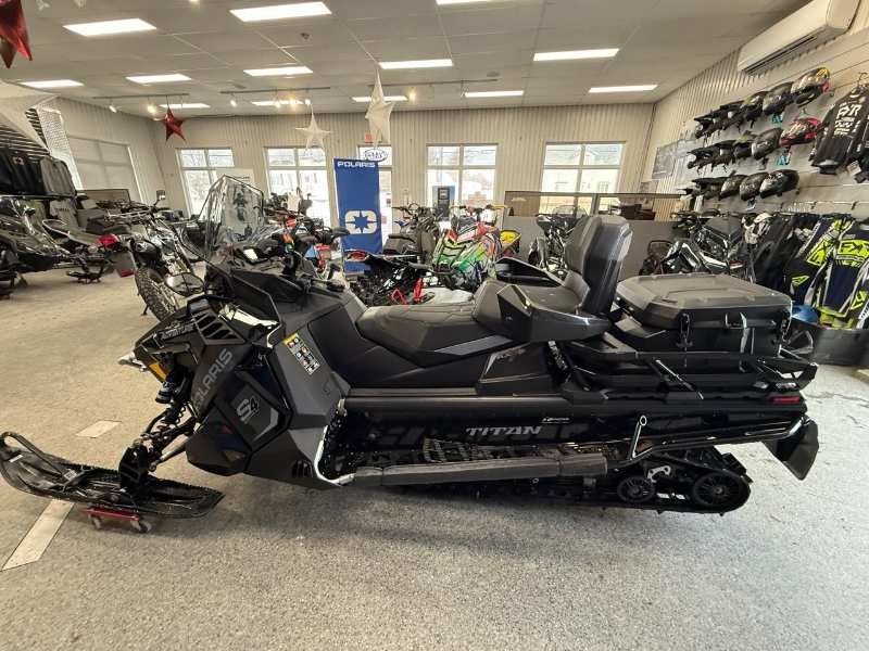 Polaris ProStar S4 TITAN Adventure 155  2025