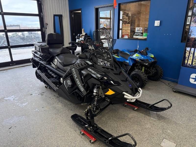 2025 Polaris ProStar S4 TITAN Adventure 155