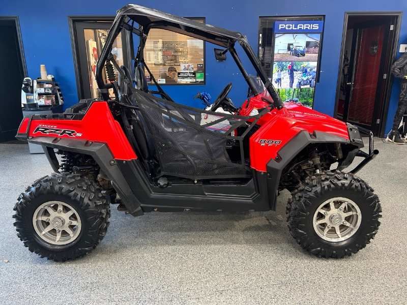 Polaris RZR S  2011