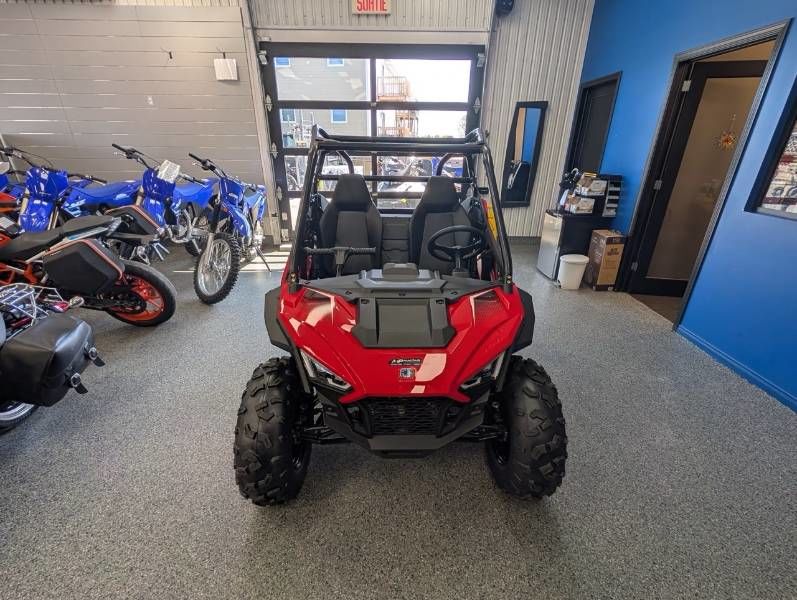 2025 Polaris RZR 200 EFI