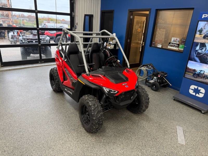 2026 Polaris RZR 200 EFI