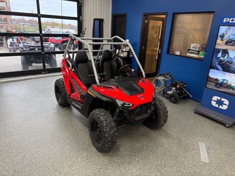 2026 Polaris RZR 200 EFI