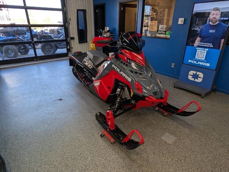 2024 Polaris SWITCHBACK ES XC 146