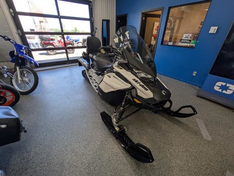 SKI DOO EXPEDITION 900 ACE  2019