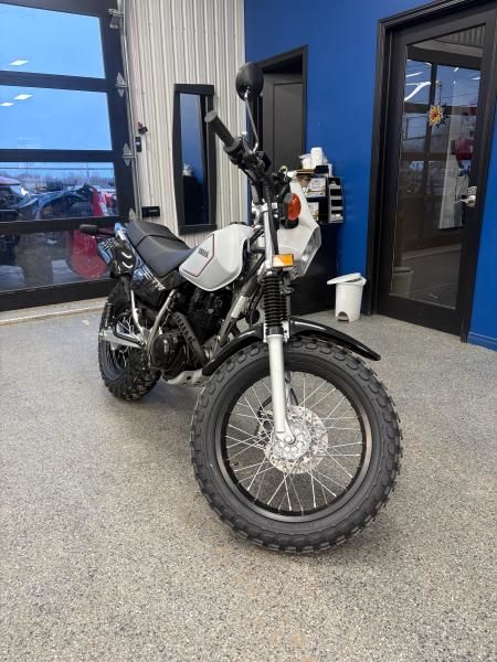 Yamaha TW 200  2026