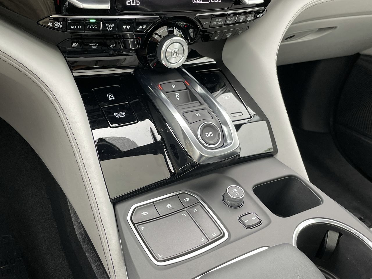 2022 Acura MDX in Markham, Ontario