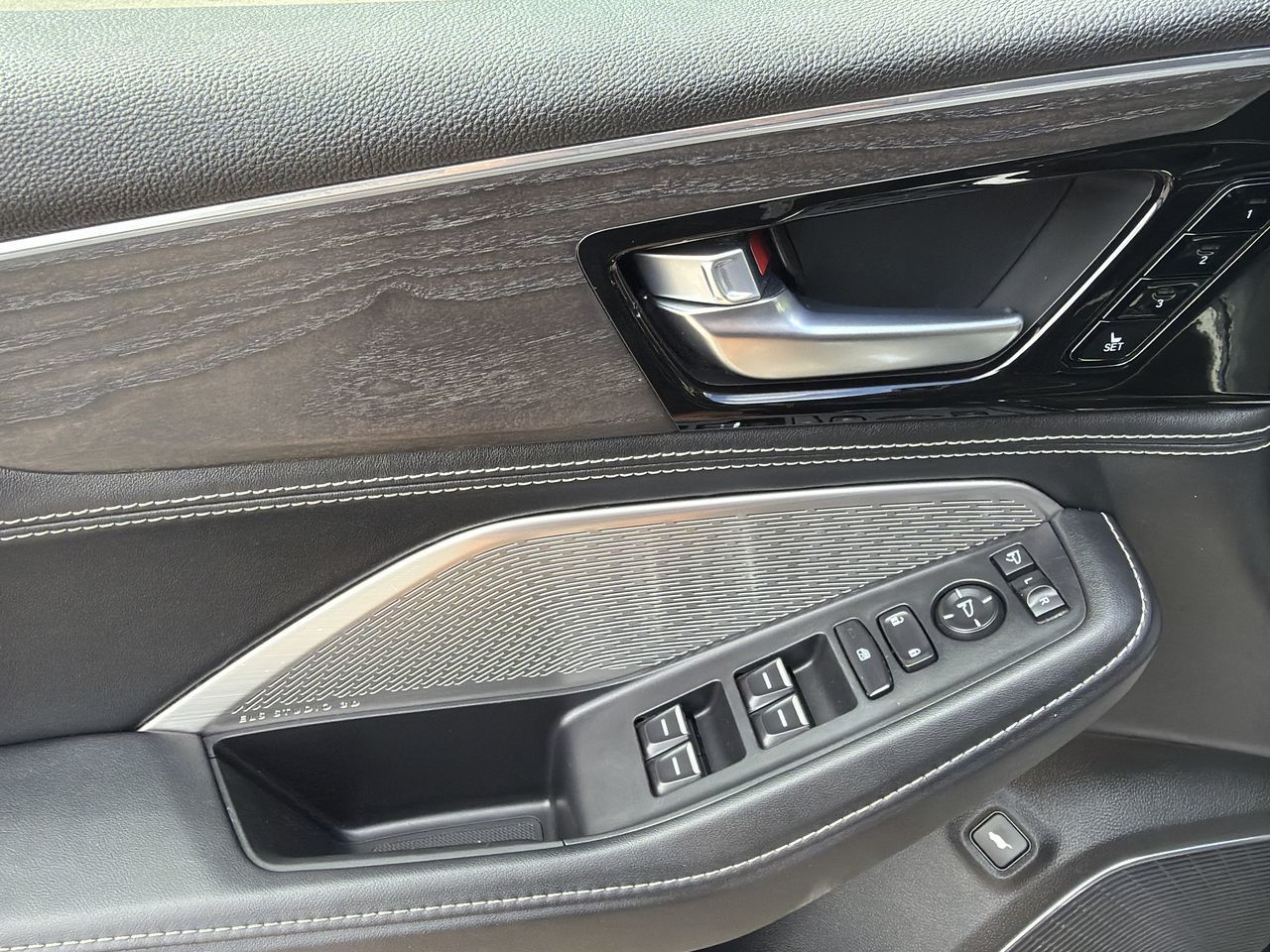 2023 Acura MDX