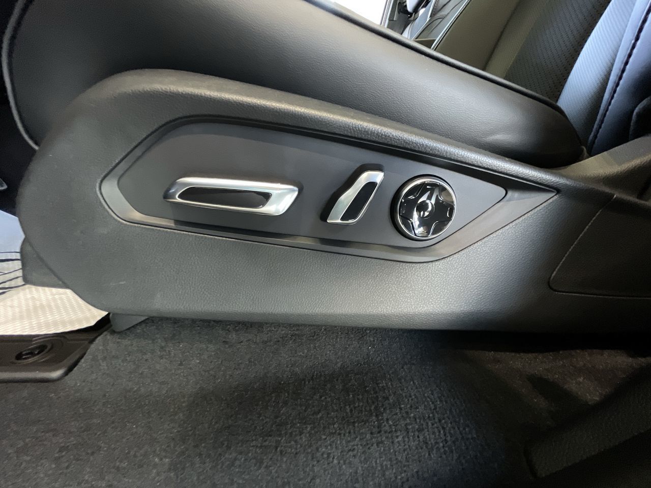 2024 Acura MDX