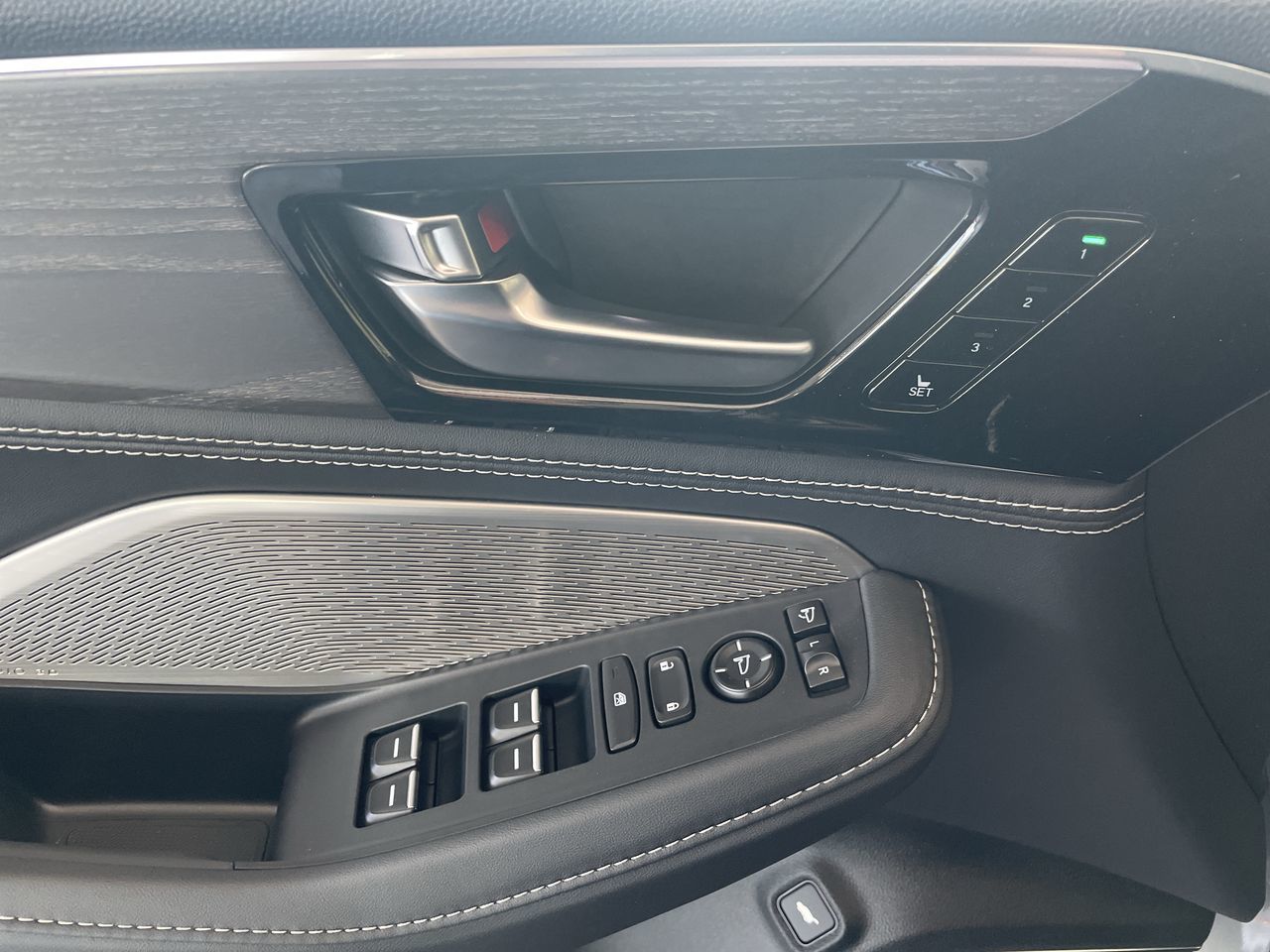 2024 Acura MDX in Markham, Ontario