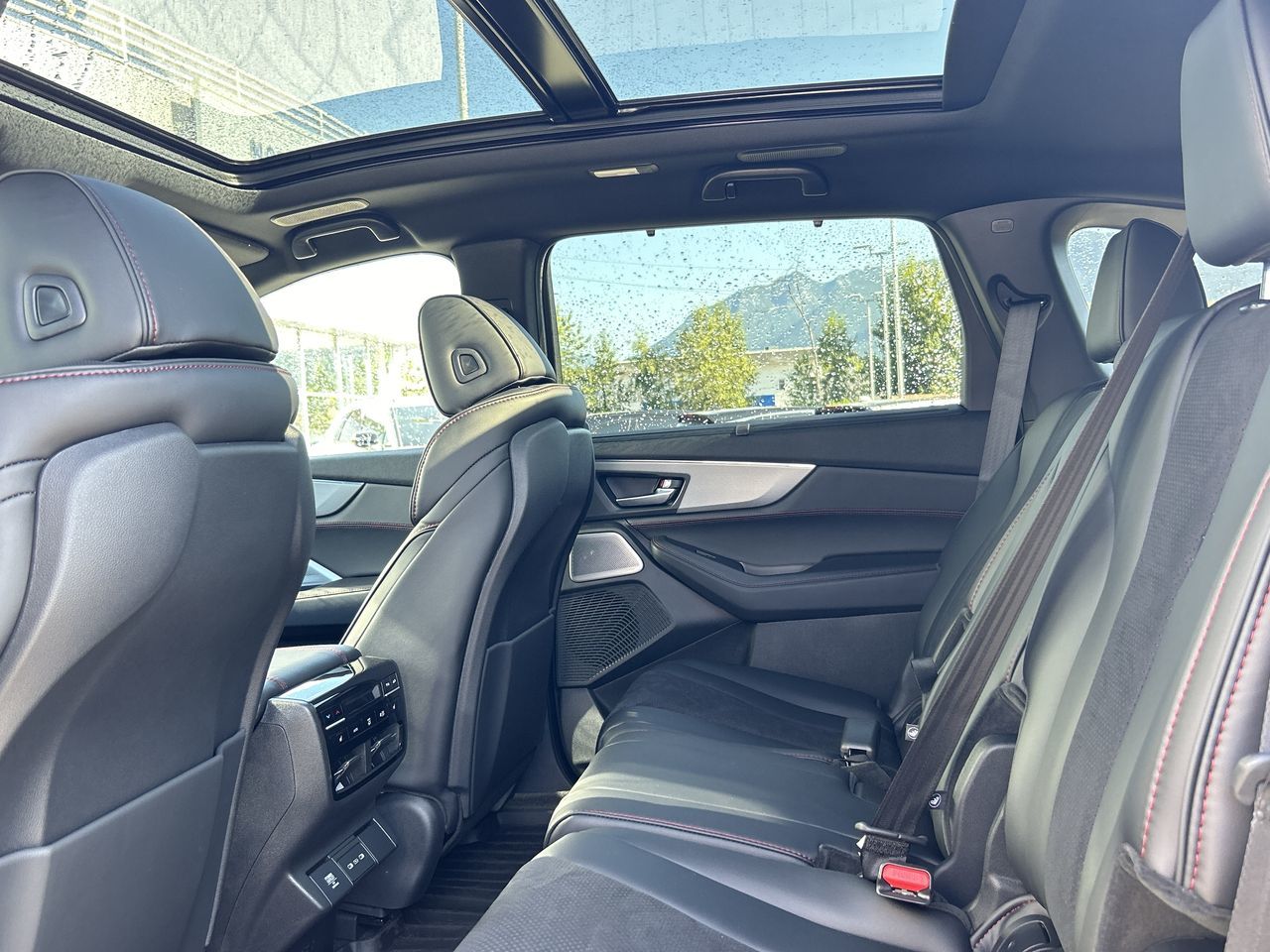 2025 Acura MDX in Markham, Ontario