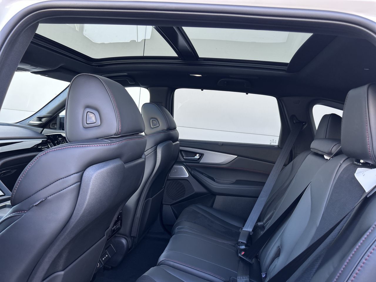 2025 Acura MDX in Markham, Ontario
