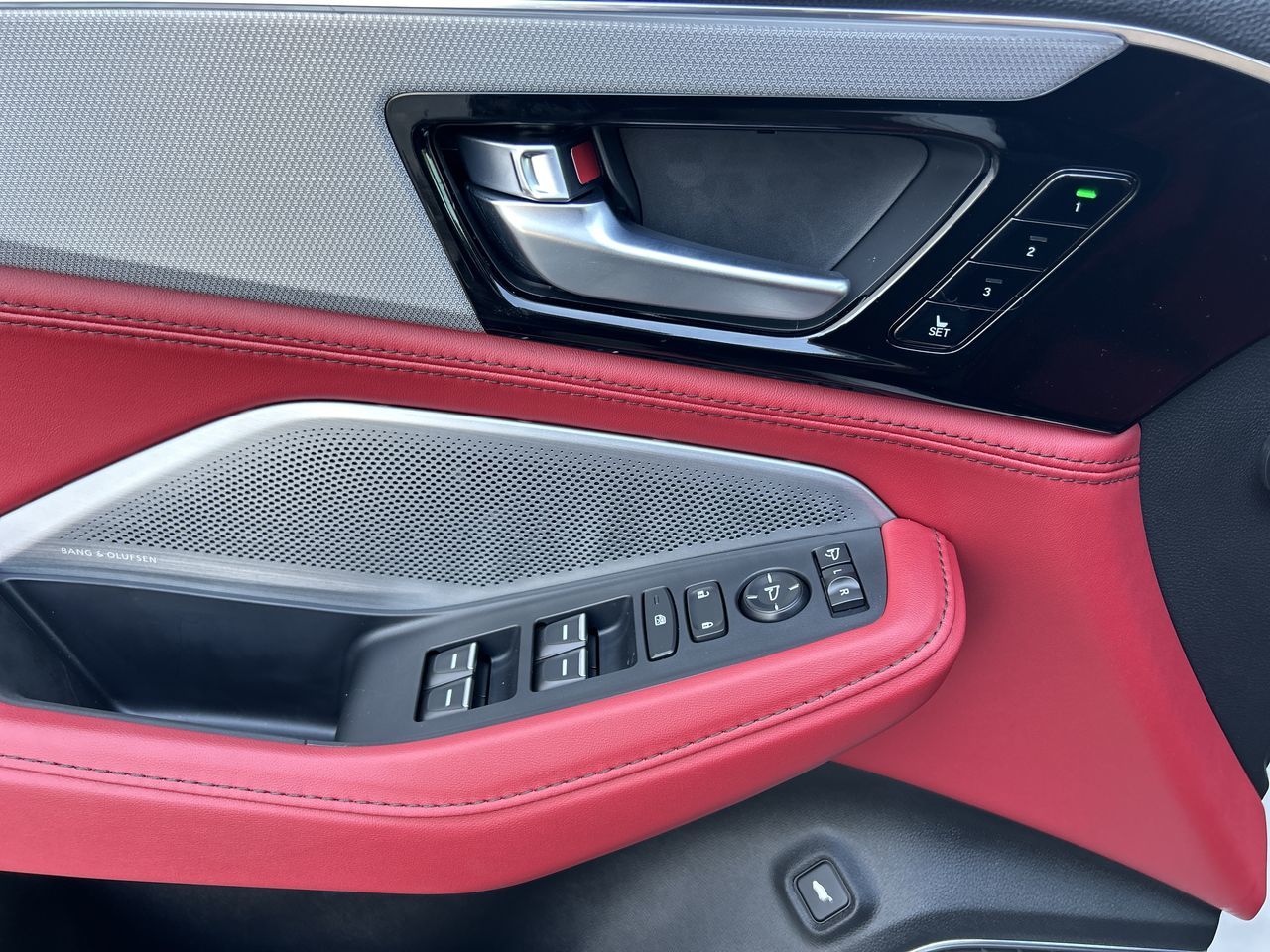 2025 Acura MDX in Markham, Ontario