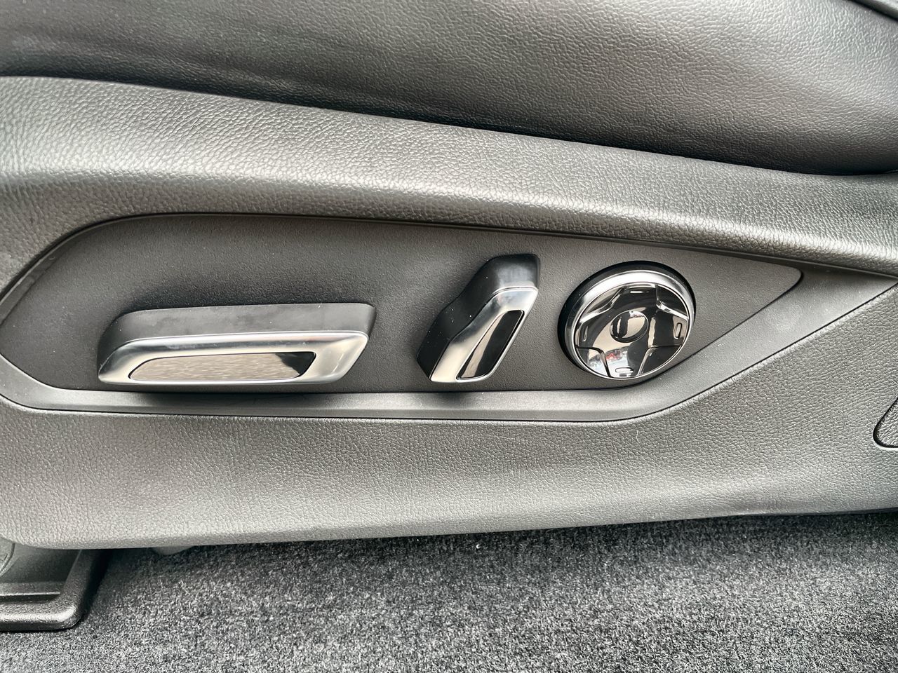 2025 Acura MDX in Markham, Ontario