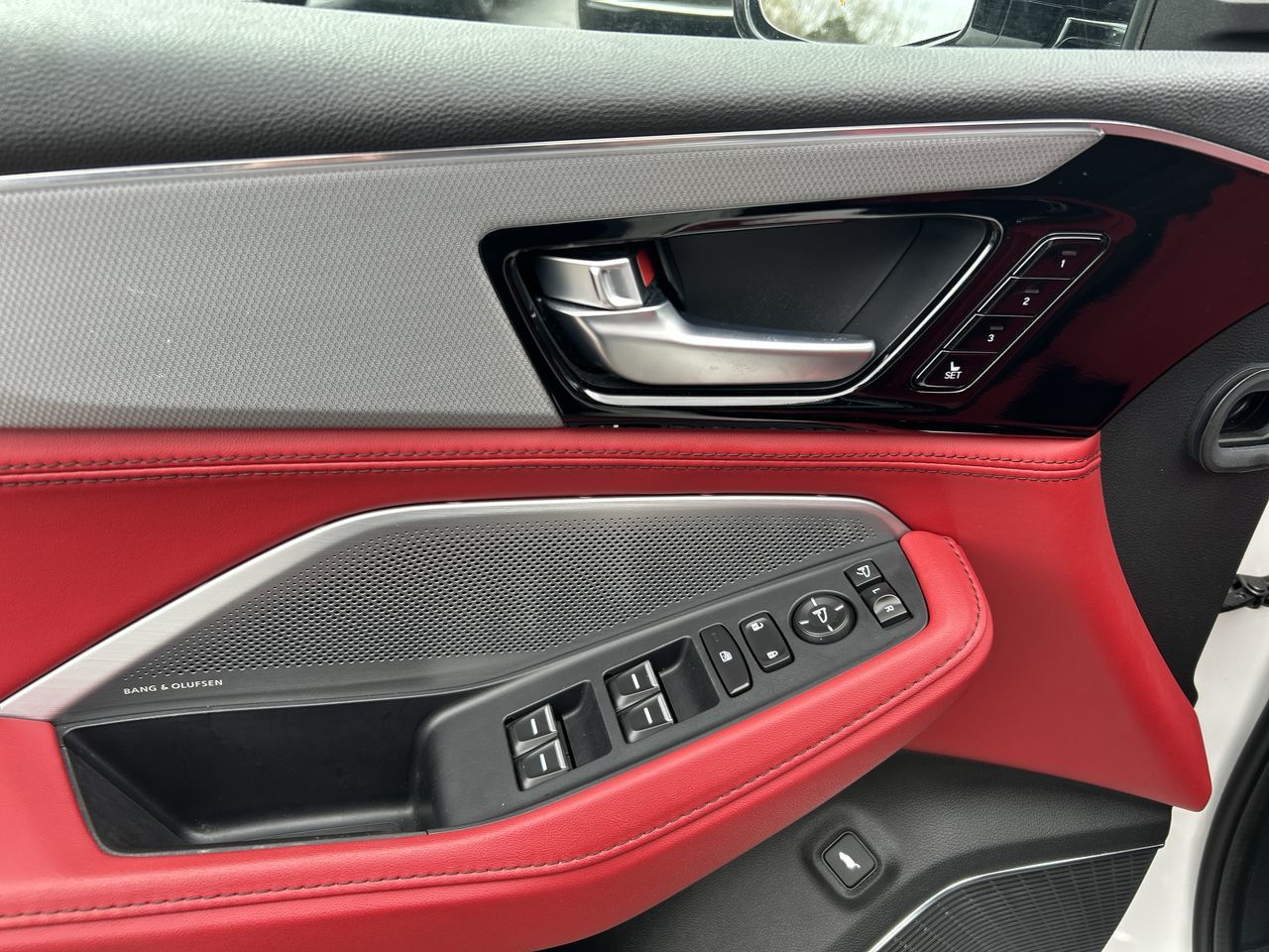 2025 Acura MDX
