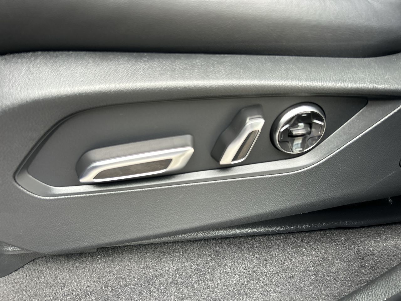 2025 Acura MDX